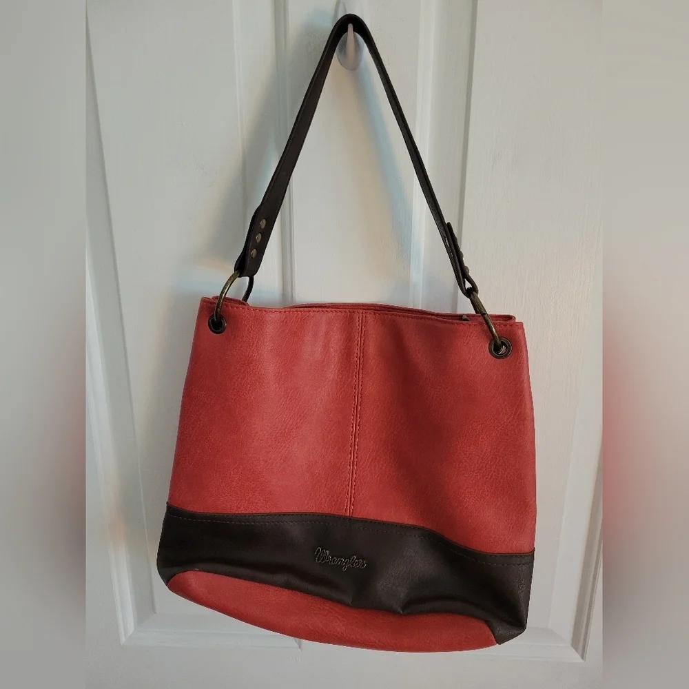 Wrangler Montana West Women's Vegan Leather Red Orange Two-Tone Hobo Purse Tote